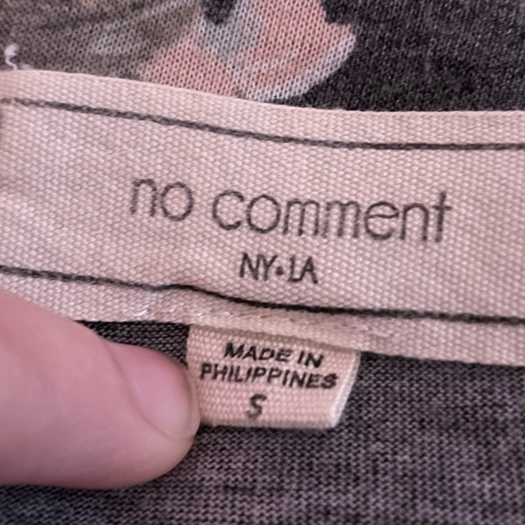 Gray Floral Short Sleeve Shirt from No Comment NY LA - Picture 2 of 6